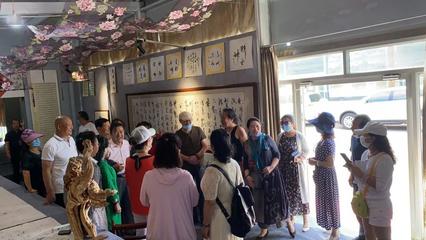 文化自信 不忘初心——木壘書畫藝術(shù)家赴奇臺(tái)縣書畫藝術(shù)創(chuàng)作基地藝術(shù)交流活動(dòng)圓滿成功